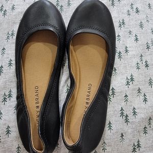 Lucky Brand leather flats black 6 M size 36 1/2